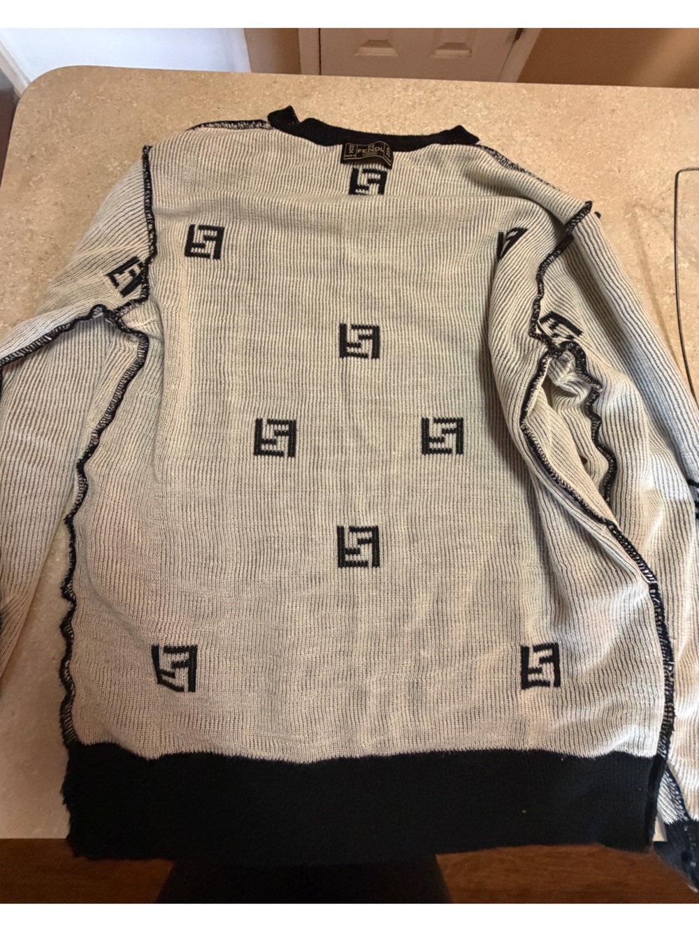 Fendi Black Crewneck Sweater with White FF Motif - Picture 5 of 7